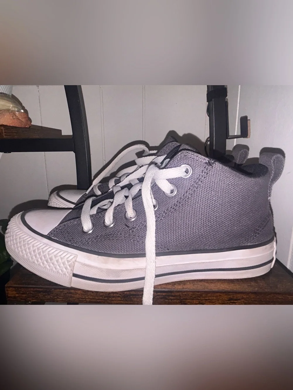 Converse Chuck Taylor All Star Malden Street boys' shoes Size 4 gray black white